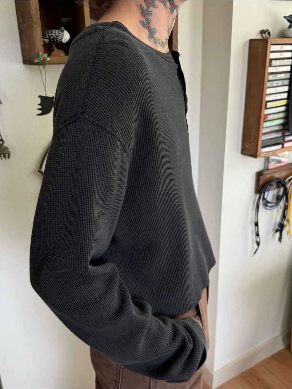 Disney Embroidered Mickey Mouse Black Cropped Henley Thermal ~ Size XL